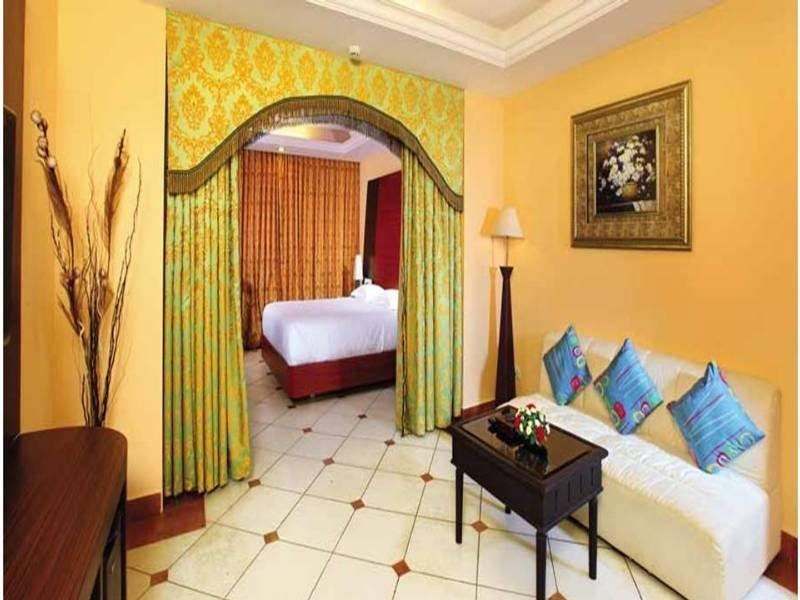 เออร์เบิน เฮาส์ เอมเมอรัลด์ สวีท Hotel Kochi ภายนอก รูปภาพ